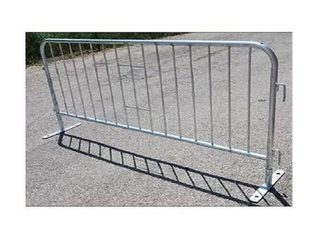 Qatar Portable Metal Pedestrian Barriers / Crowd Safety Barriers For Construction Concert