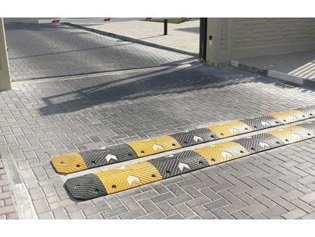 Qatar Heavy Duty Rubber Speed Bump