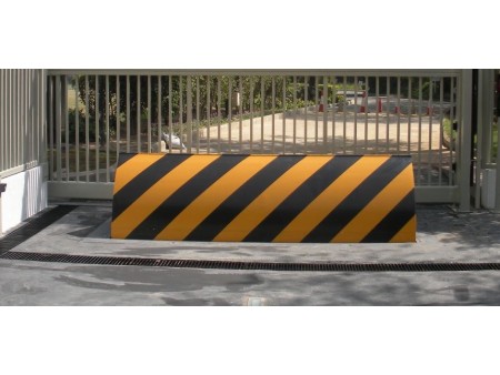 Qatar High Security Road Blocker